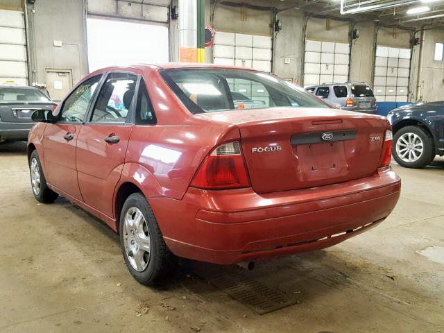 1FAFP34N05W304176 - 2005 FORD FOCUS ZX4 RED photo 3