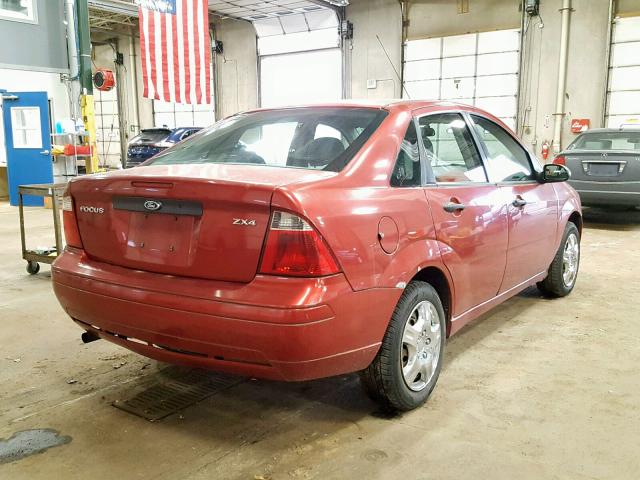 1FAFP34N05W304176 - 2005 FORD FOCUS ZX4 RED photo 4