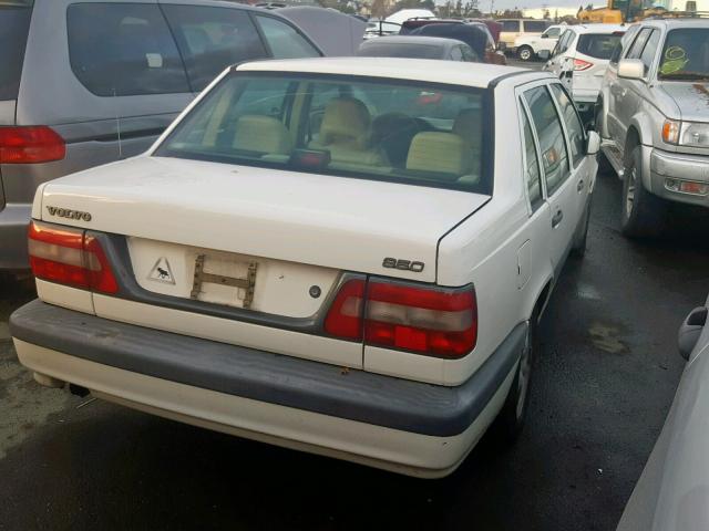 YV1LS5542V1389770 - 1997 VOLVO 850 WHITE photo 4