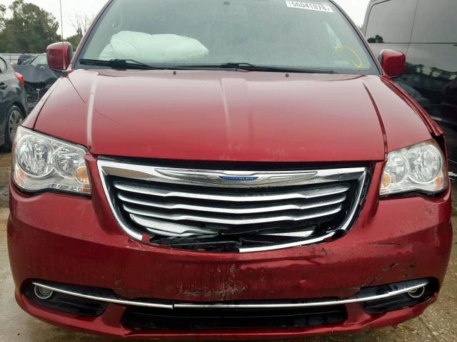 2C4RC1BG1ER251735 - 2014 CHRYSLER TOWN & COU BURGUNDY photo 9