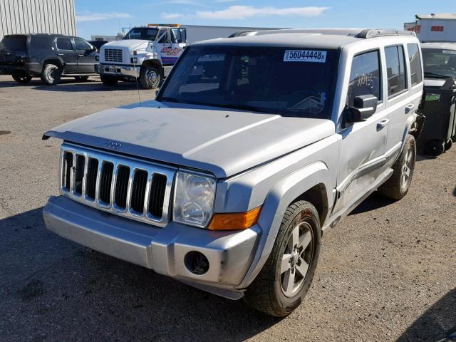 1J8HH48K87C587462 - 2007 JEEP COMMANDER SILVER photo 2