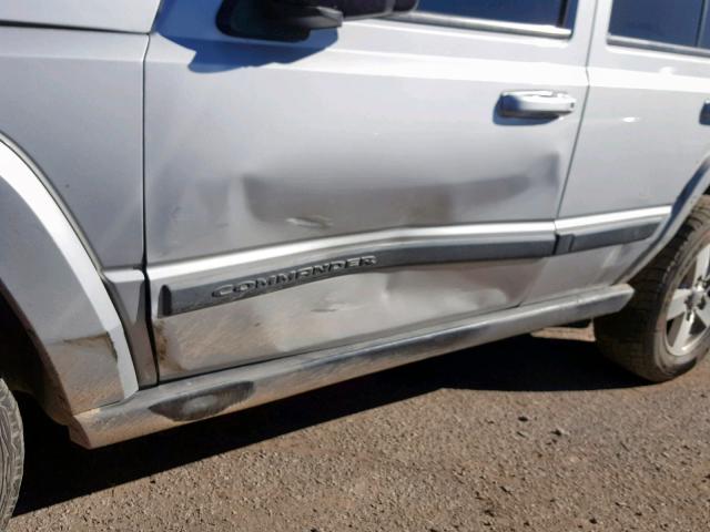 1J8HH48K87C587462 - 2007 JEEP COMMANDER SILVER photo 9