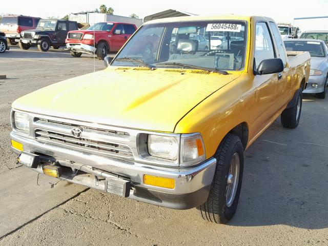 4TARN93P5SZ323296 - 1995 TOYOTA PICKUP 1/2 YELLOW photo 2