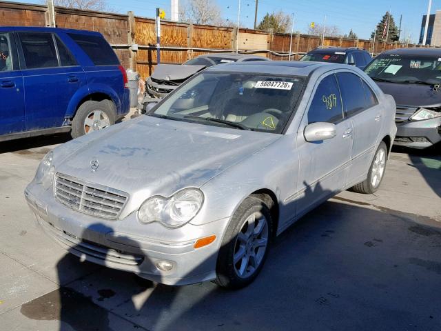 WDBRF92H67F875330 - 2007 MERCEDES-BENZ C 280 4MAT SILVER photo 2