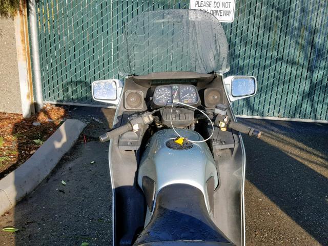 WB1051402H0054068 - 1987 BMW K100 RT SILVER photo 5