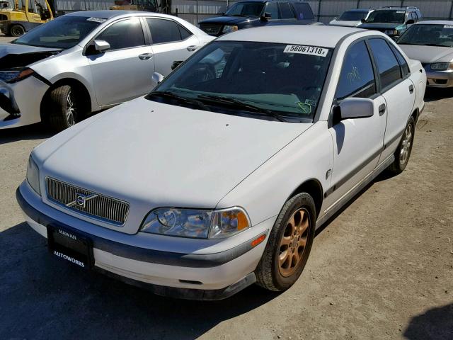 YV1VS2552YF494736 - 2000 VOLVO S40 WHITE photo 2