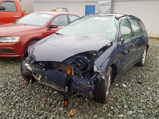 3FAFP373X2R180751 - 2002 FORD FOCUS ZX5 BLUE photo 2