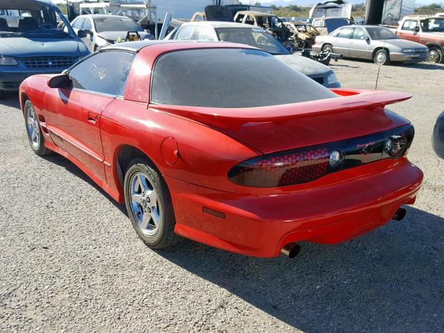 2G2FV22G922143035 - 2002 PONTIAC FIREBIRD RED photo 3