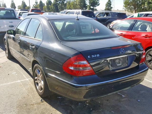 WDBUF65J25A714717 - 2005 MERCEDES-BENZ E 320 BLACK photo 3