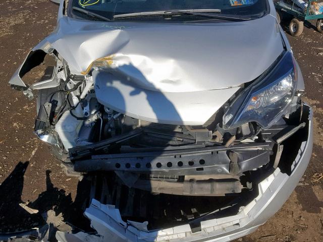 3N1CE2CP5HL369599 - 2017 NISSAN VERSA NOTE SILVER photo 7