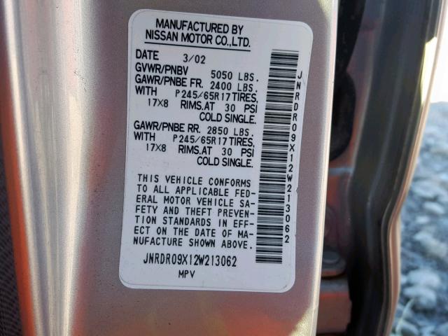 JNRDR09X12W213062 - 2002 INFINITI QX4 SILVER photo 10