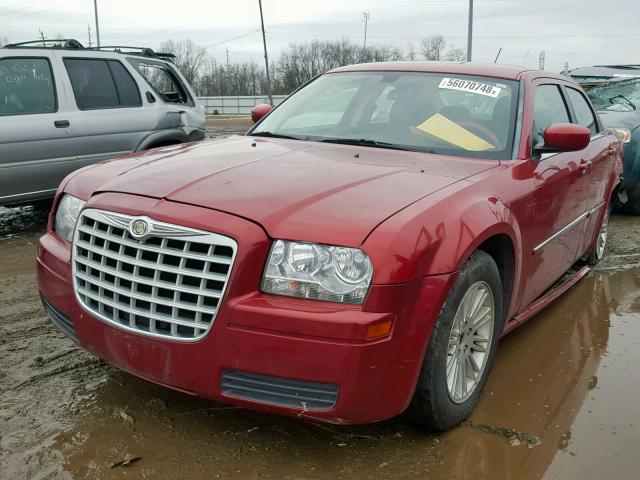 2C3LA43R98H298233 - 2008 CHRYSLER 300 LX MAROON photo 2