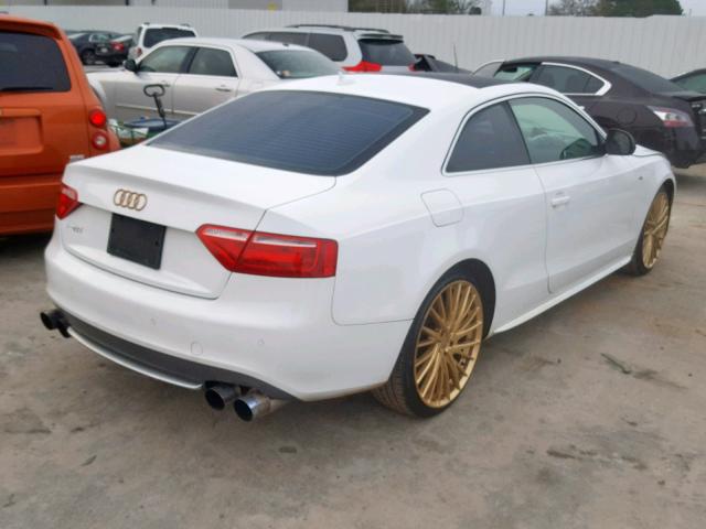 WAURV78T09A021449 - 2009 AUDI S5 QUATTRO WHITE photo 4