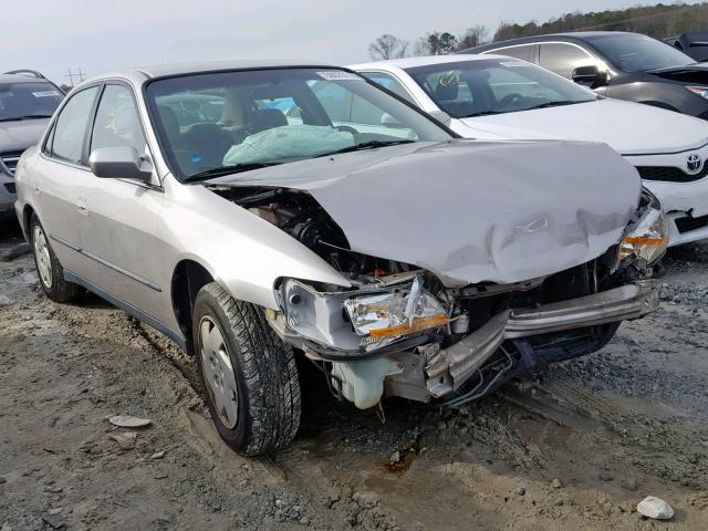 1HGCG1644WA039106 - 1998 HONDA ACCORD LX TAN photo 1