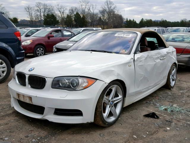 WBAUN93568VE94149 - 2008 BMW 135 I WHITE photo 2