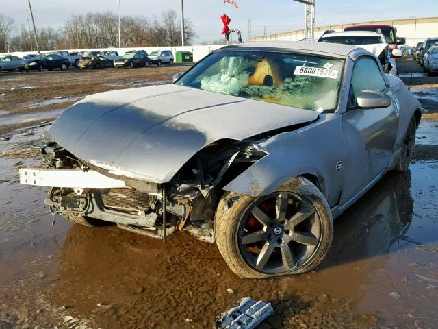 JN1AZ36A64T015220 - 2004 NISSAN 350Z ROADS SILVER photo 2