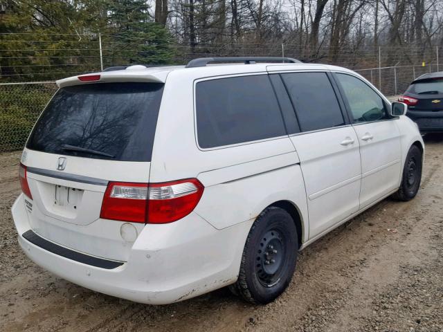 5FNRL38866B054391 - 2006 HONDA ODYSSEY TO WHITE photo 4