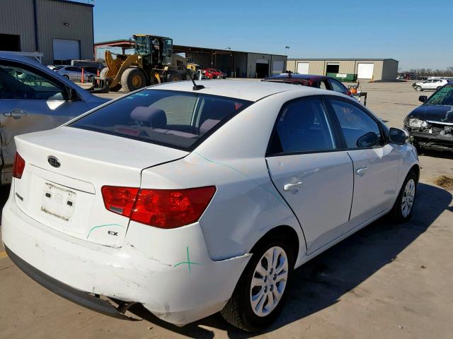 KNAFU4A25A5063327 - 2010 KIA FORTE EX WHITE photo 4