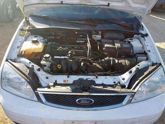 1FAFP34N86W172401 - 2006 FORD FOCUS ZX4 WHITE photo 7