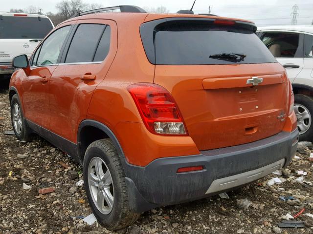 KL7CJRSB3FB257094 - 2015 CHEVROLET TRAX 1LT ORANGE photo 3