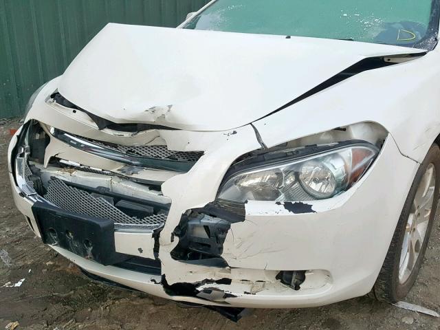 1G1ZE5EB8AF320240 - 2010 CHEVROLET MALIBU LTZ WHITE photo 9