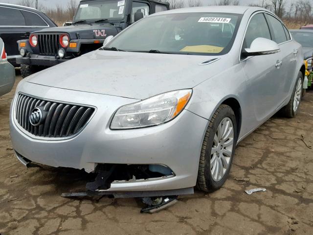 2G4GS5EVXC9214235 - 2012 BUICK REGAL PREM SILVER photo 2