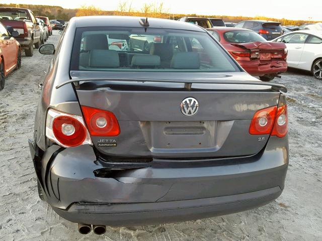 3VWSF71K86M731746 - 2006 VOLKSWAGEN JETTA 2.5 GRAY photo 9