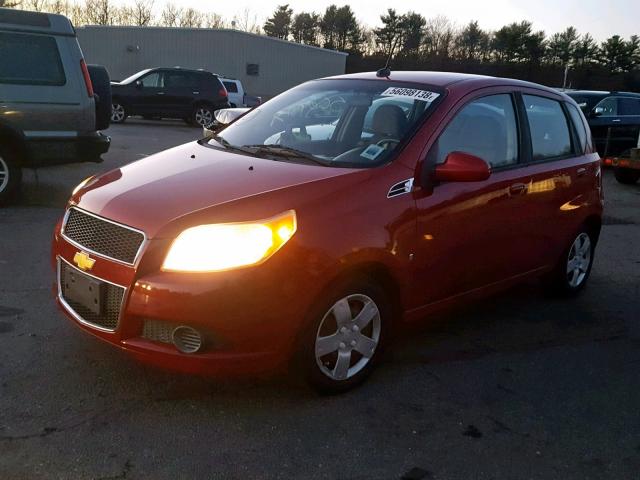 KL1TD66E19B355680 - 2009 CHEVROLET AVEO LS RED photo 2