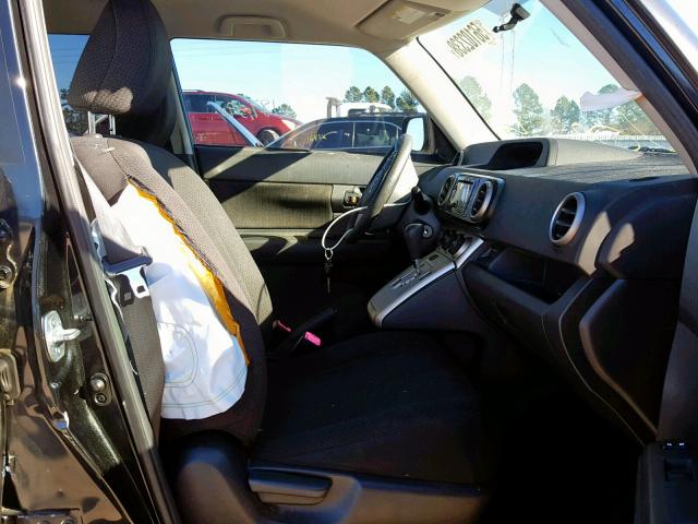 JTLKE50E281021154 - 2008 TOYOTA SCION XB BLACK photo 5