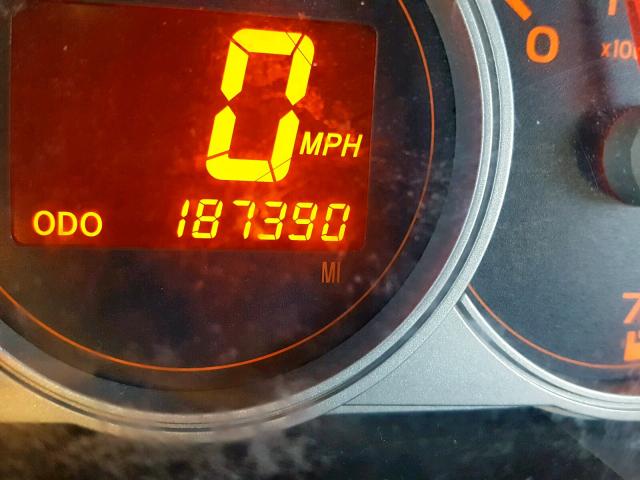 JTLKE50E281021154 - 2008 TOYOTA SCION XB BLACK photo 8