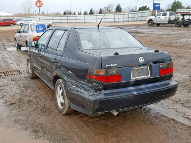 3VWPA81H3WM256490 - 1998 VOLKSWAGEN JETTA WOLF BLACK photo 3