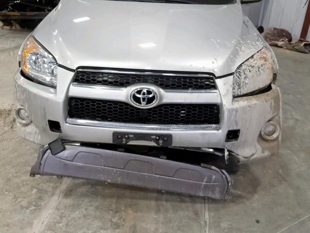 2T3YF4DV9AW039259 - 2010 TOYOTA RAV4 LIMIT SILVER photo 9