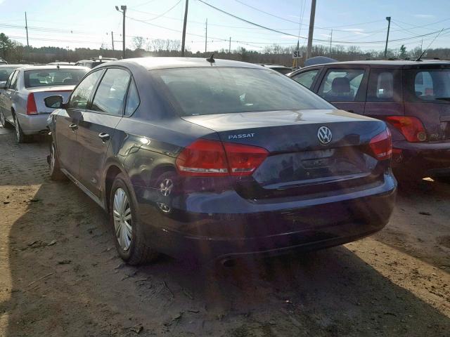 1VWAP7A37EC018094 - 2014 VOLKSWAGEN PASSAT S BLUE photo 3