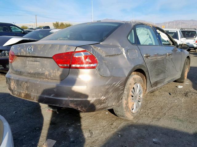 1VWAT7A32FC079849 - 2015 VOLKSWAGEN PASSAT S BROWN photo 4