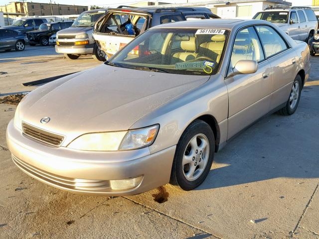 JT8BF28G3X0226708 - 1999 LEXUS ES 300 GOLD photo 2