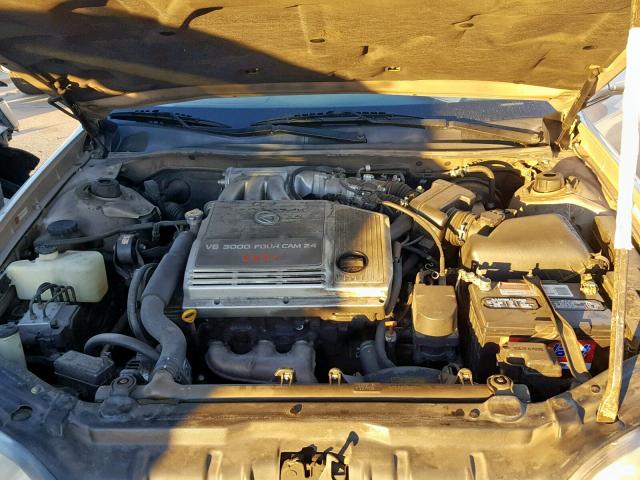 JT8BF28G3X0226708 - 1999 LEXUS ES 300 GOLD photo 7