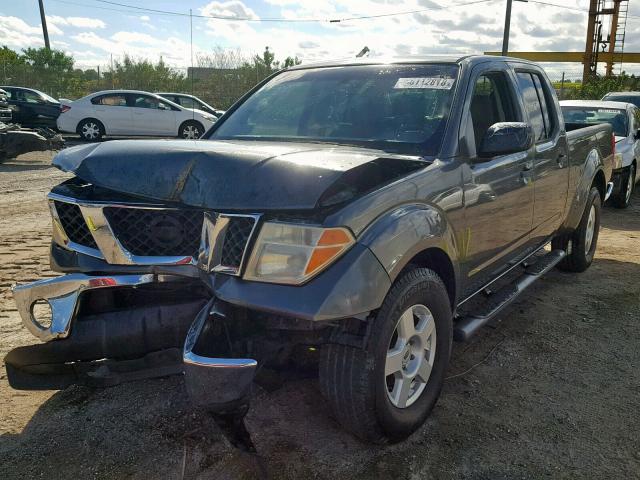 1N6AD09U27C436515 - 2007 NISSAN FRONTIER C GRAY photo 2