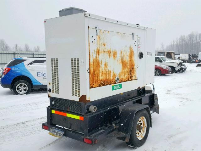 1Z9BU1123ZL004A26 - 2004 JOHN DEERE GENERATOR WHITE photo 4