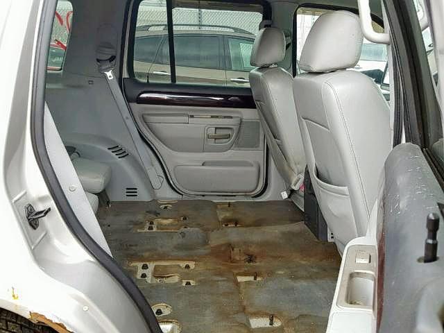 5LMEU88H95ZJ26243 - 2005 LINCOLN AVIATOR 银色 照片 6