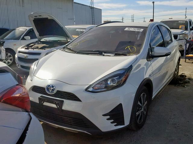 JTDKDTB35J1604371 - 2018 TOYOTA PRIUS C WHITE photo 2