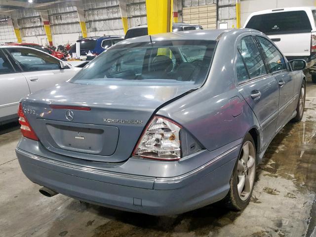 WDBRF40J25F582630 - 2005 MERCEDES-BENZ C 230K SPO BLUE photo 4