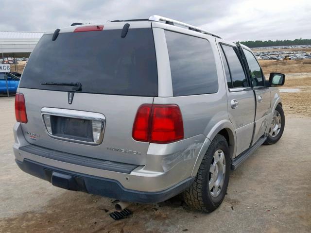 5LMFU28566LJ26941 - 2006 LINCOLN NAVIGATOR GRAY photo 4