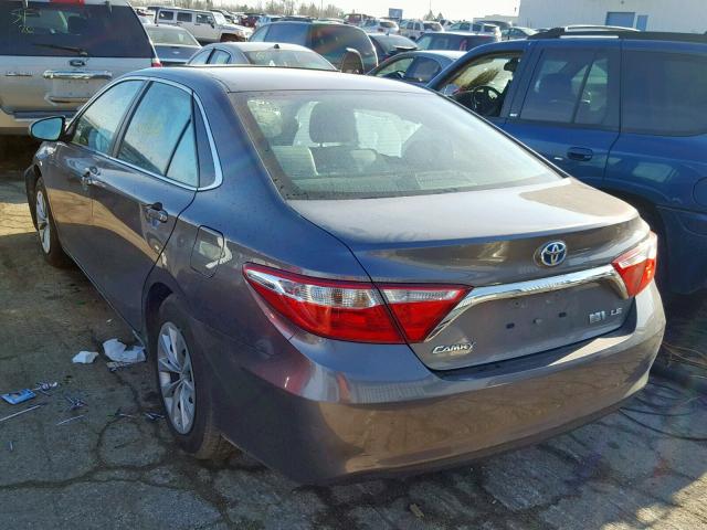 4T1BD1FK7FU143021 - 2015 TOYOTA CAMRY HYBR GRAY photo 3