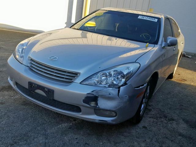 JTHBA30G945020761 - 2004 LEXUS ES 330 SILVER photo 2