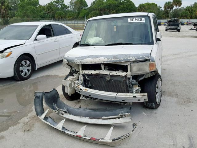 JTLKT324764044374 - 2006 TOYOTA SCION XB Ақ фото 9