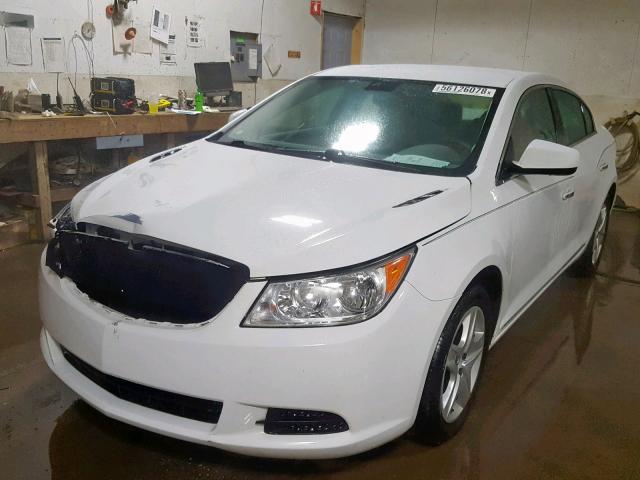 1G4GB5EG8AF137614 - 2010 BUICK LACROSSE C WHITE photo 2