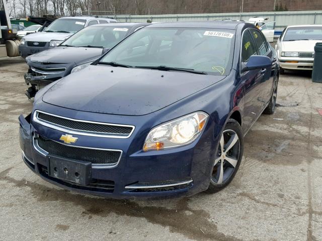 1G1ZJ57B894198284 - 2009 CHEVROLET MALIBU 2LT BLUE photo 2