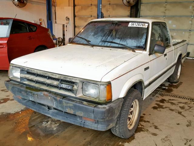 JM2UF3136J0315263 - 1988 MAZDA B2200 CAB WHITE photo 2