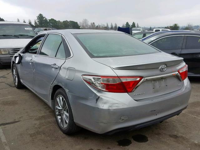 4T1BF1FK2FU984268 - 2015 TOYOTA CAMRY LE SILVER photo 3