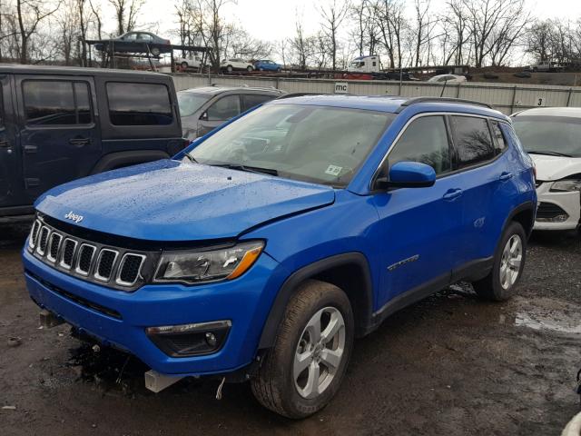3C4NJDBB0JT103853 - 2018 JEEP COMPASS LA Blau Foto 2